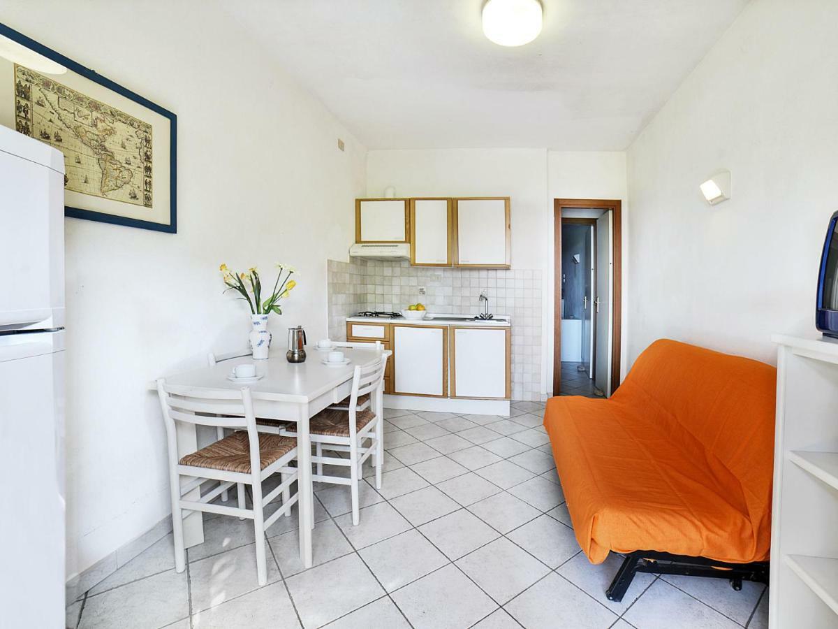 Apartment Altaluna-5 By Interhome Nisporto Exterior photo