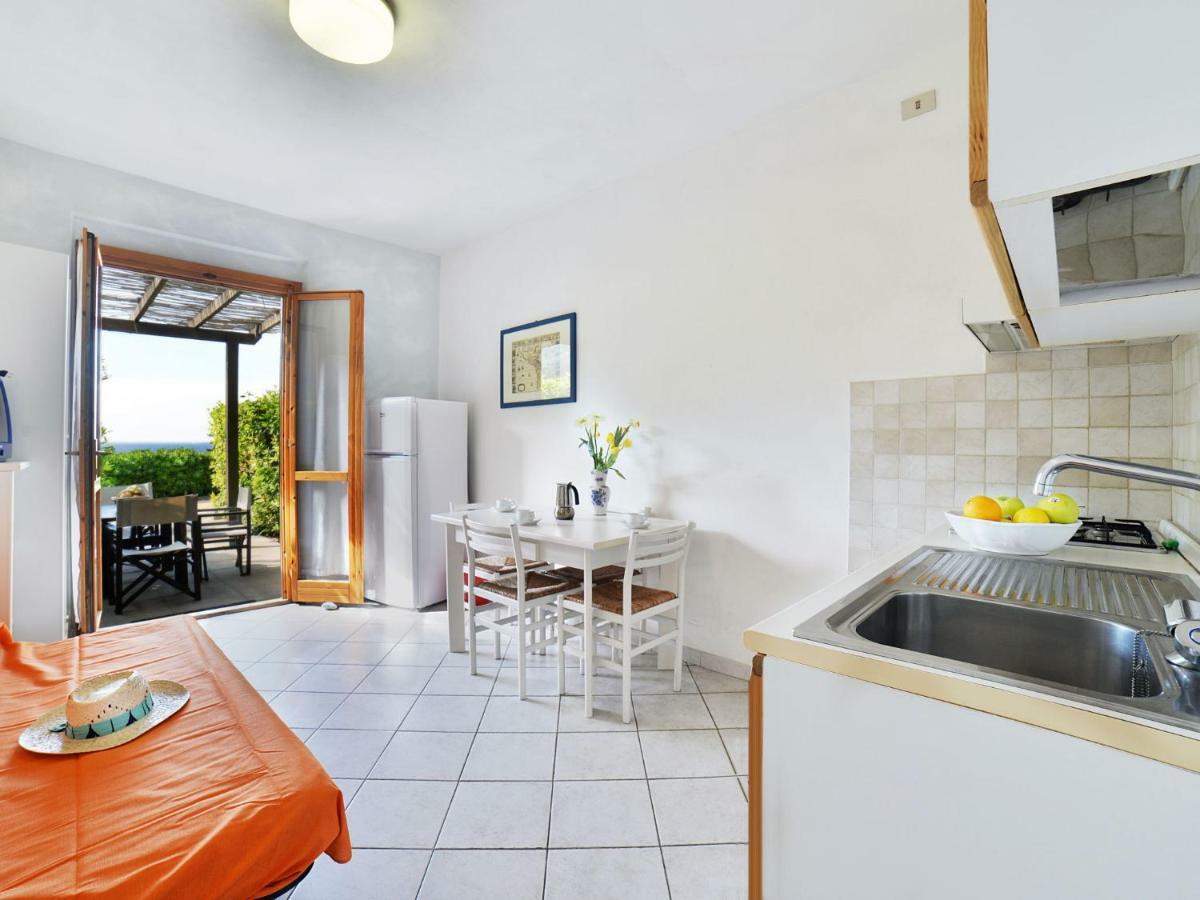 Apartment Altaluna-5 By Interhome Nisporto Exterior photo